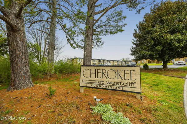 $249,900 | 5709 Lyons View Pike, Unit 2308, Knoxville, TN 37919