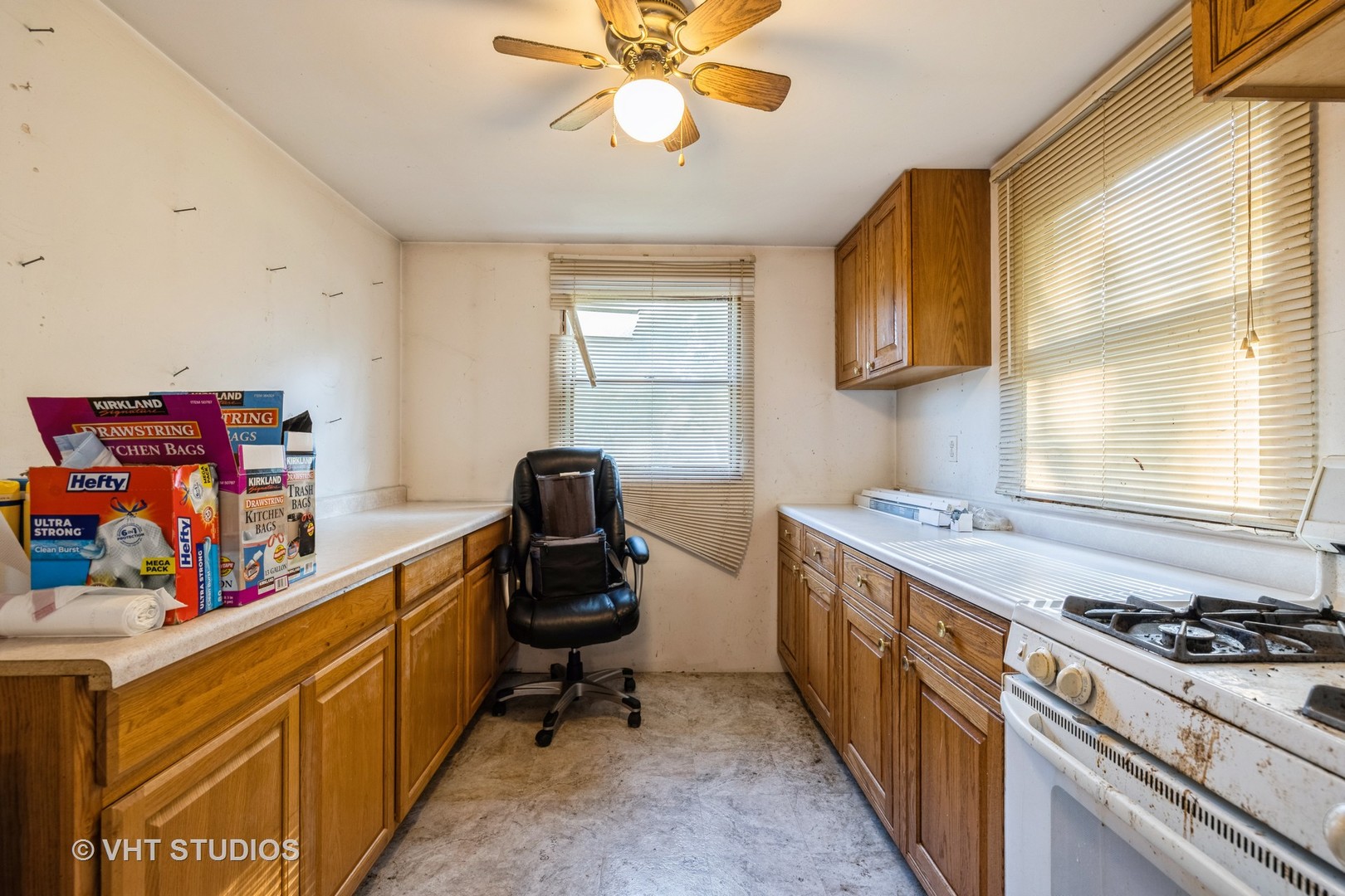 226 Barrington Road Wauconda, IL 60084 - Photo 5 of 11