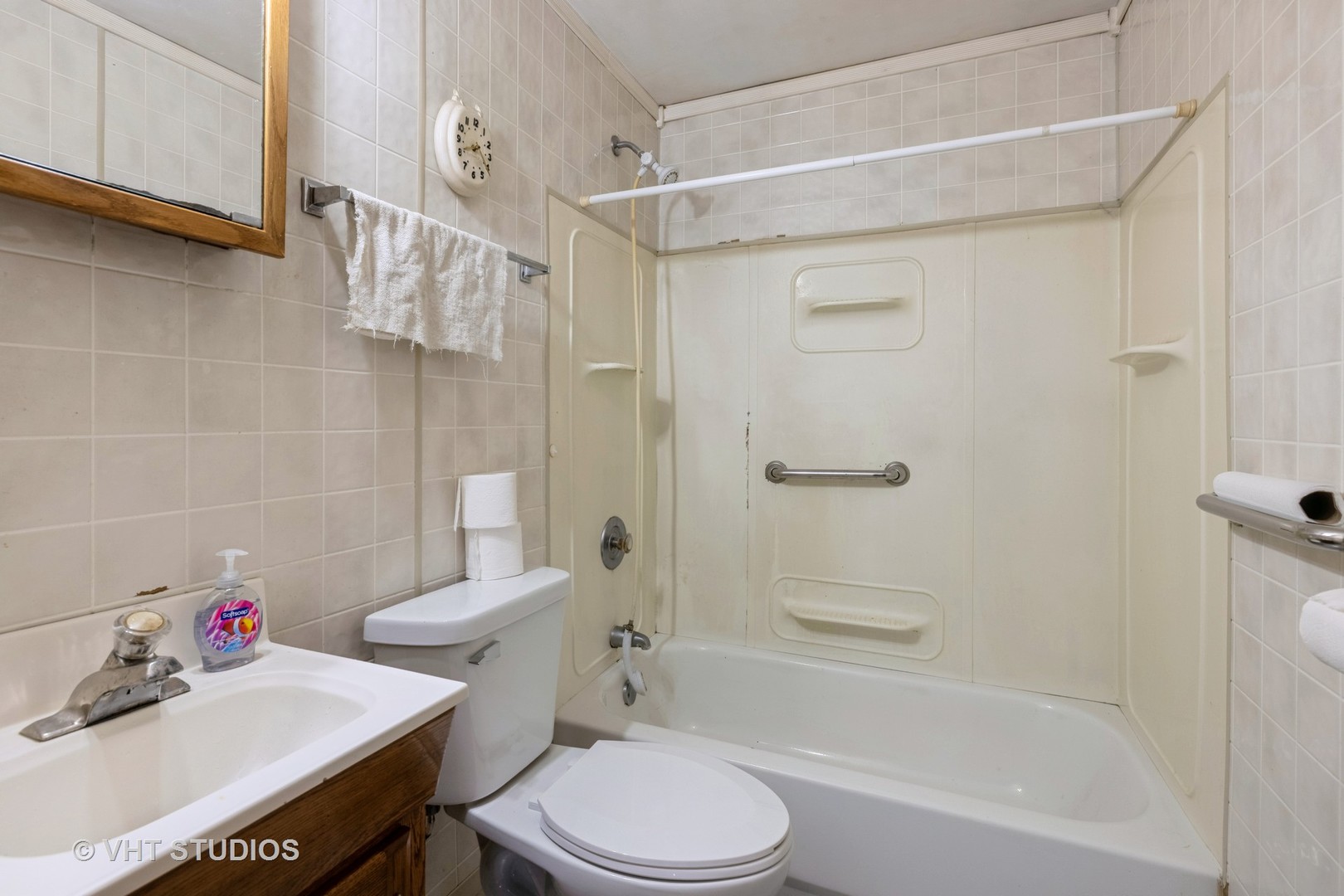 226 Barrington Road Wauconda, IL 60084 - Photo 8 of 11