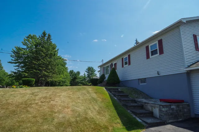 $349,900 | 16 Libby Hill Road, Newport, ME 04953