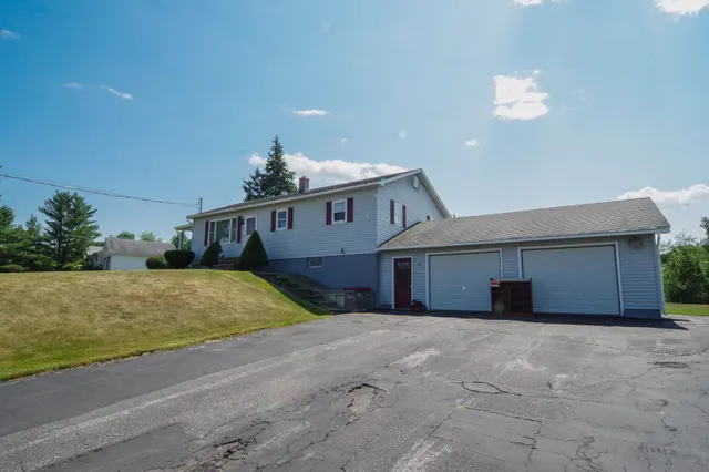 $349,900 | 16 Libby Hill Road, Newport, ME 04953