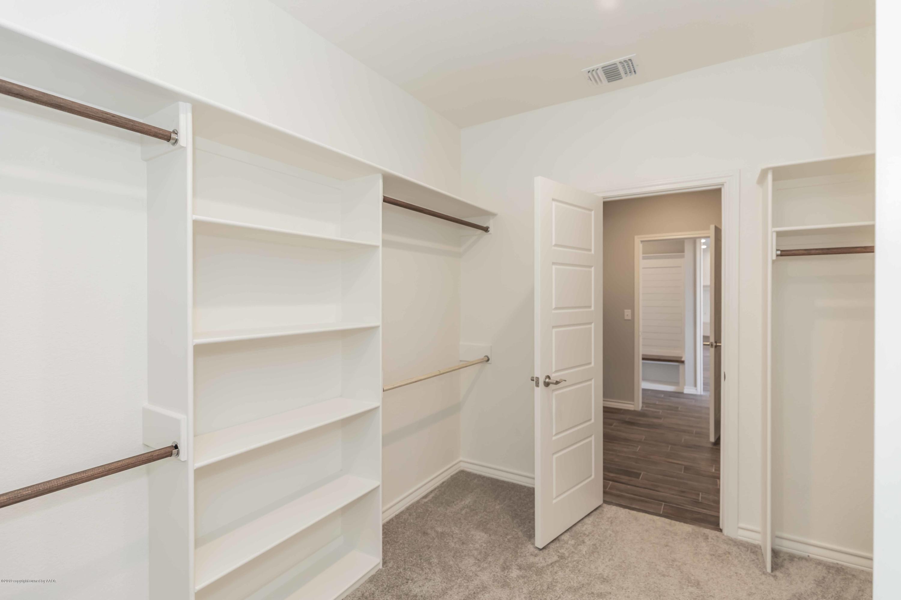 951 Idlerye Road Amarillo, TX 79124 - Photo 24 of 44 MASTER CLOSET VIEW 1
