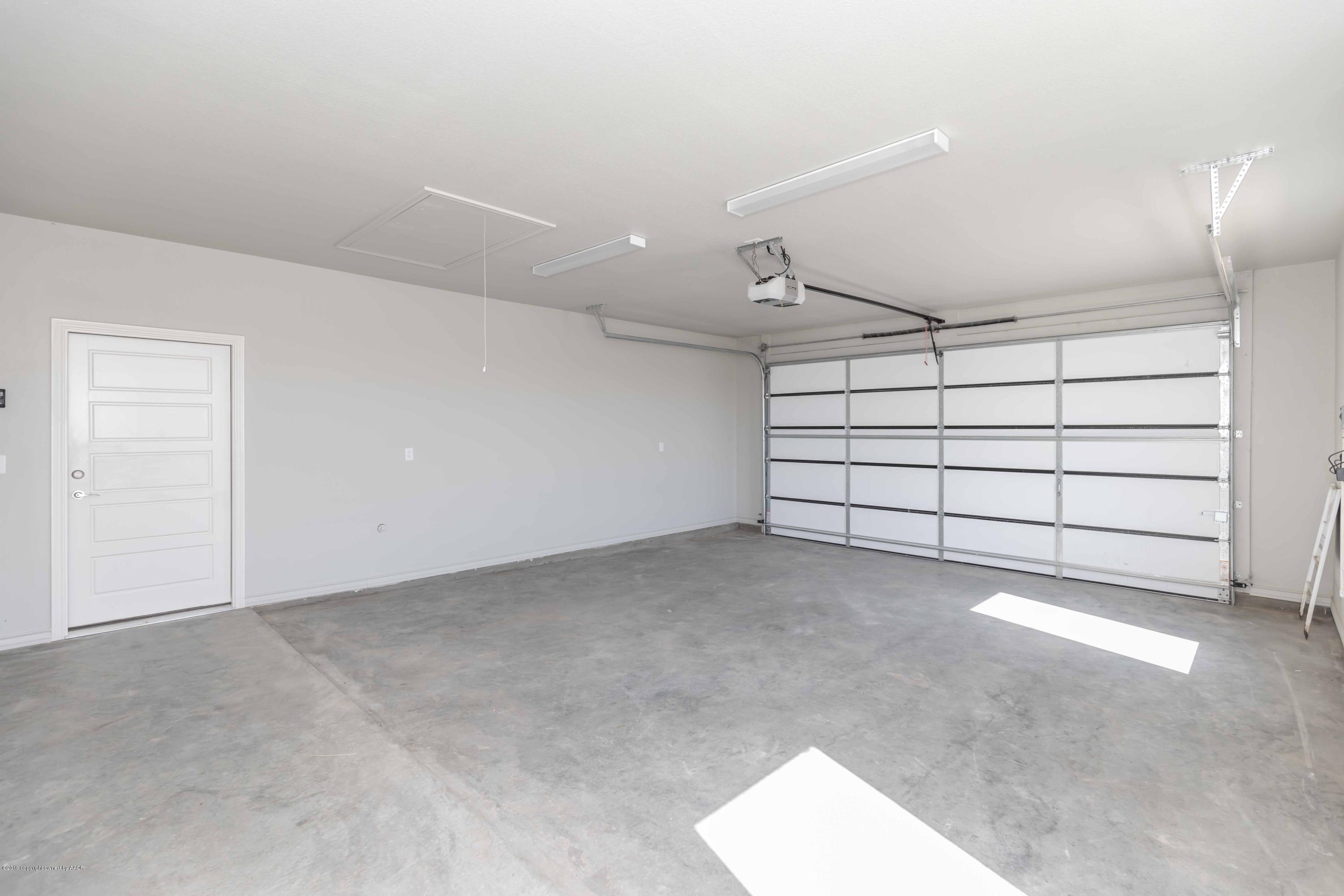 951 Idlerye Road Amarillo, TX 79124 - Photo 43 of 44 GARAGE