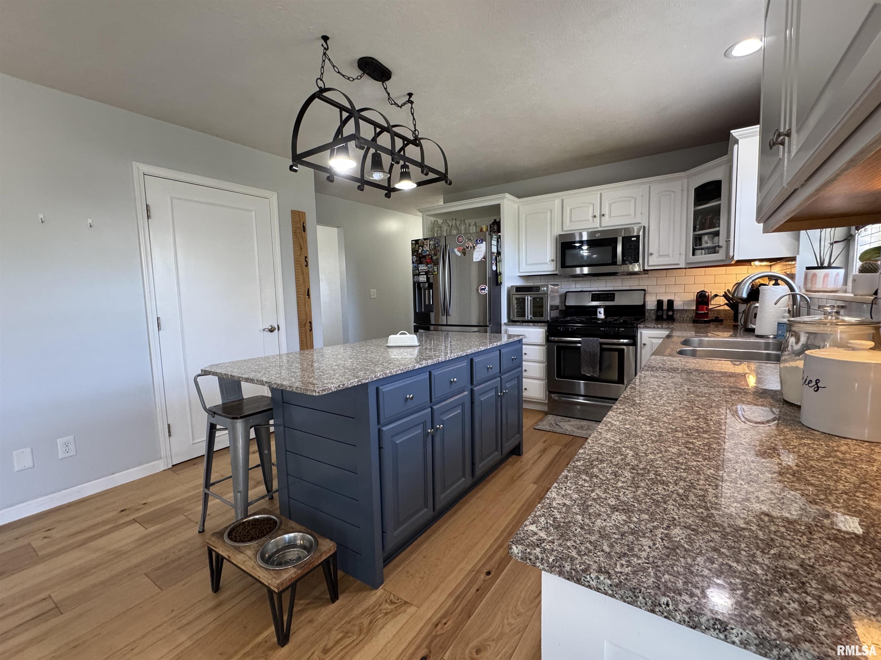 301 Keystone Drive Chatham, IL 62629 - Photo 14 of 65 Gallery Image 14