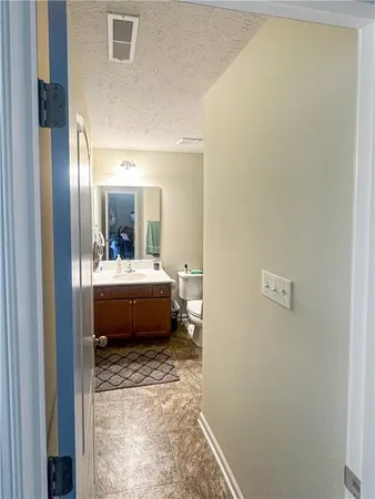 $325,000 | 28 Remington Drive, Washington, PA 15301