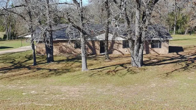 $535,000 | 325 An County Road 4271, Palestine, TX 75803