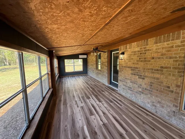 $529,000 | 325 An County Road 4271, Palestine, TX 75803