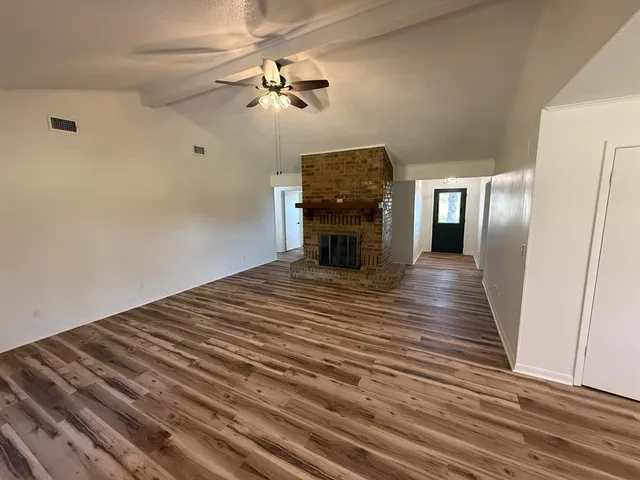 $529,000 | 325 An County Road 4271, Palestine, TX 75803