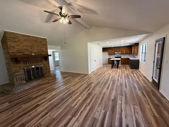 $529,000 | 325 An County Road 4271, Palestine, TX 75803