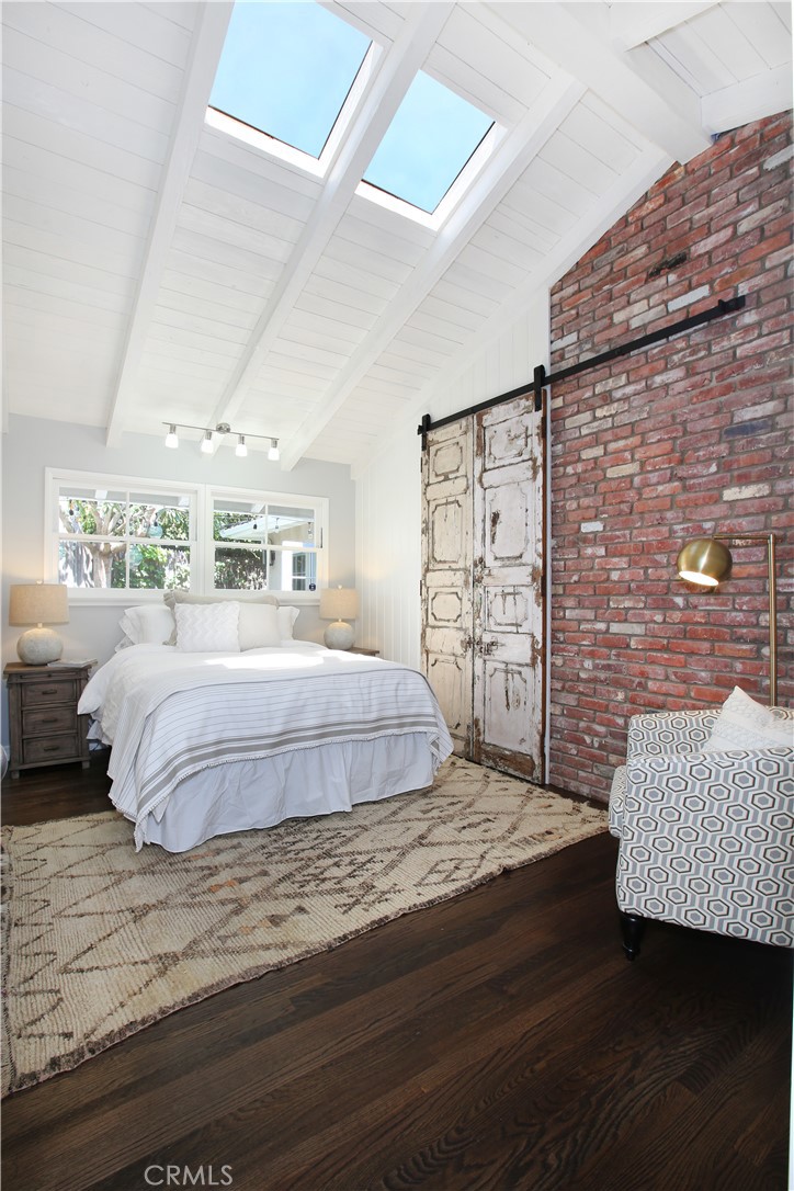 554 Hazel Drive Corona del Mar, CA 92625 - Photo 12 of 23