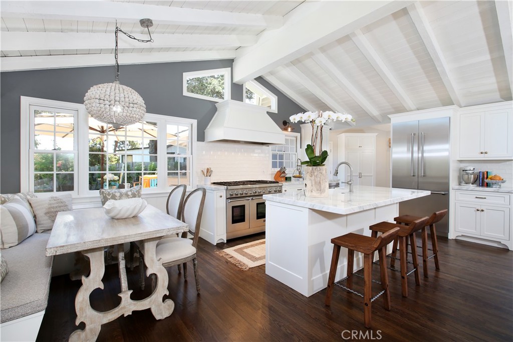 554 Hazel Drive Corona del Mar, CA 92625 - Photo 6 of 23