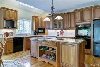 2 Wilson Ridge Court Chesterfield, MO 63005 - Photo 20 of 58 Gallery Image 20