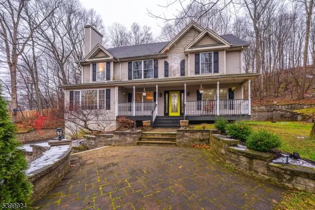 $649,900 | 123 Vail Road, Columbia, NJ 07832