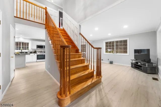 $649,900 | 123 Vail Road, Columbia, NJ 07832