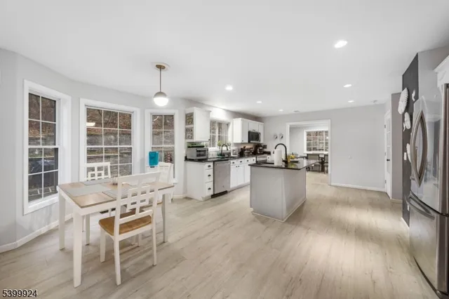 $649,900 | 123 Vail Road, Columbia, NJ 07832