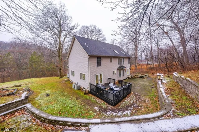 $649,900 | 123 Vail Road, Columbia, NJ 07832