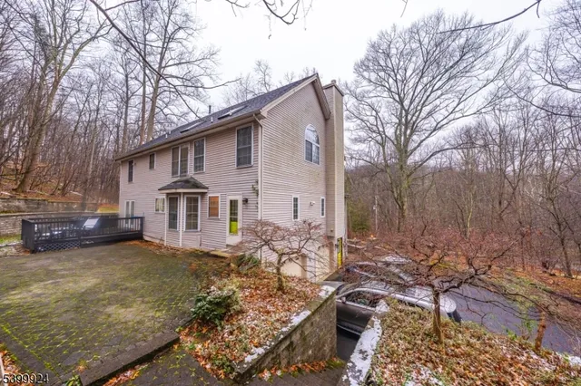$649,900 | 123 Vail Road, Columbia, NJ 07832