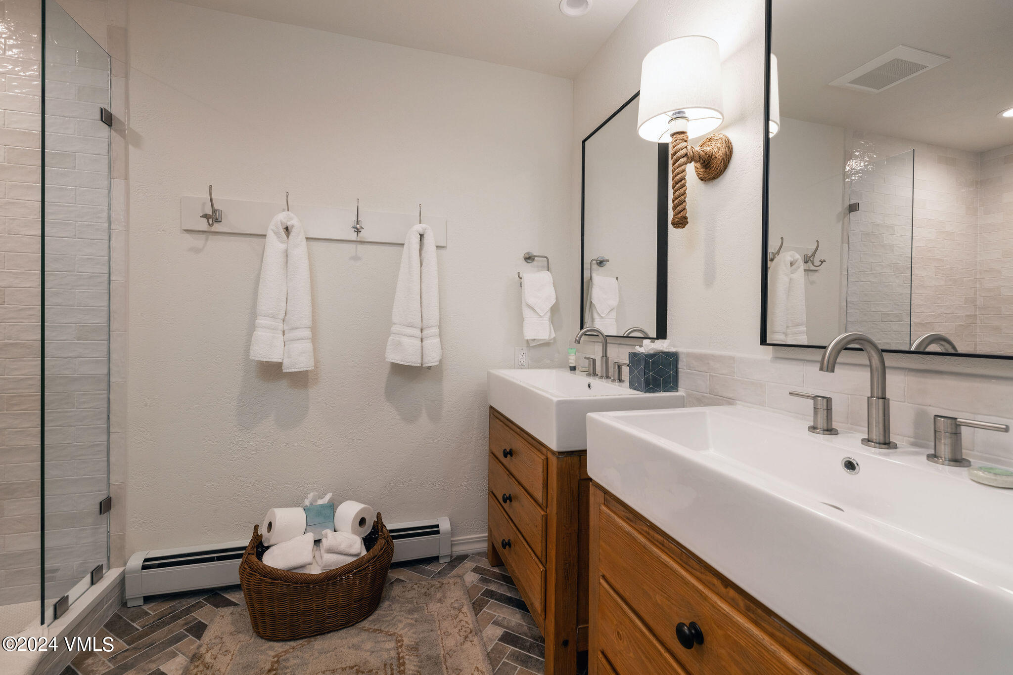 91 Ambleside Place Edwards, CO 81632 - Photo 14 of 28 a bathroom with a sink and a mirror