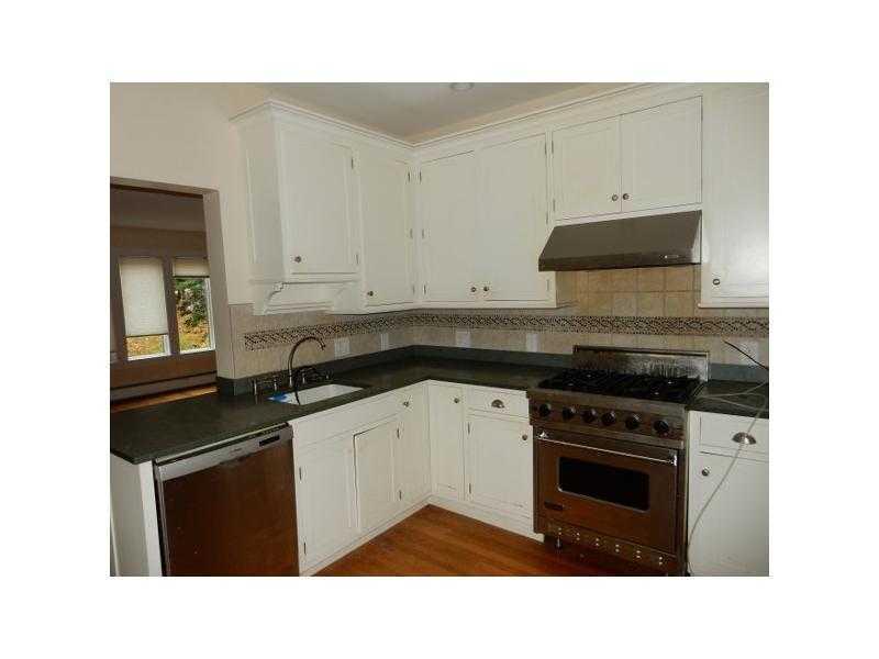 374 Spring Street Portland, ME 04102 - Photo 6 of 11 Kitchen.