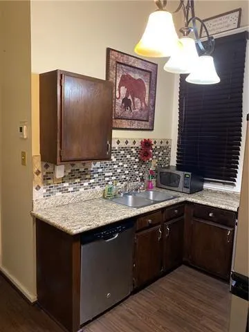 $2,000 | 5226 Annunciation Street, New Orleans, LA 70115