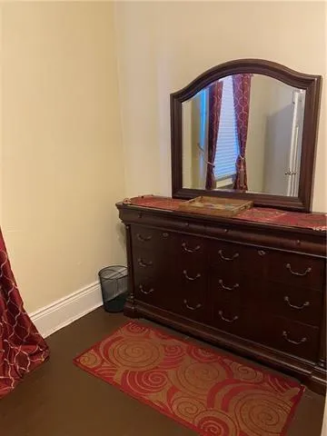 $2,000 | 5226 Annunciation Street, New Orleans, LA 70115