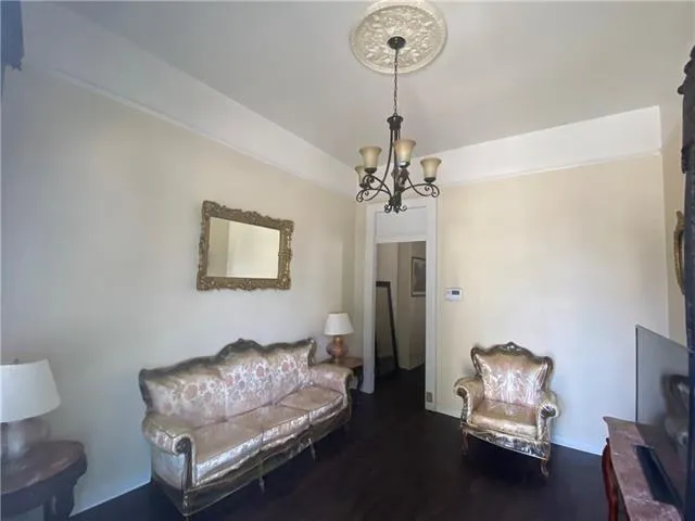 $2,000 | 5226 Annunciation Street, New Orleans, LA 70115