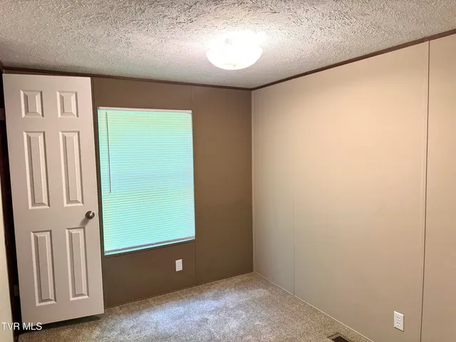 $84,900 | 236 Redwood Drive, Raven, VA 24639