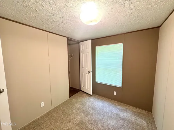 $83,900 | 236 Redwood Drive, Raven, VA 24639