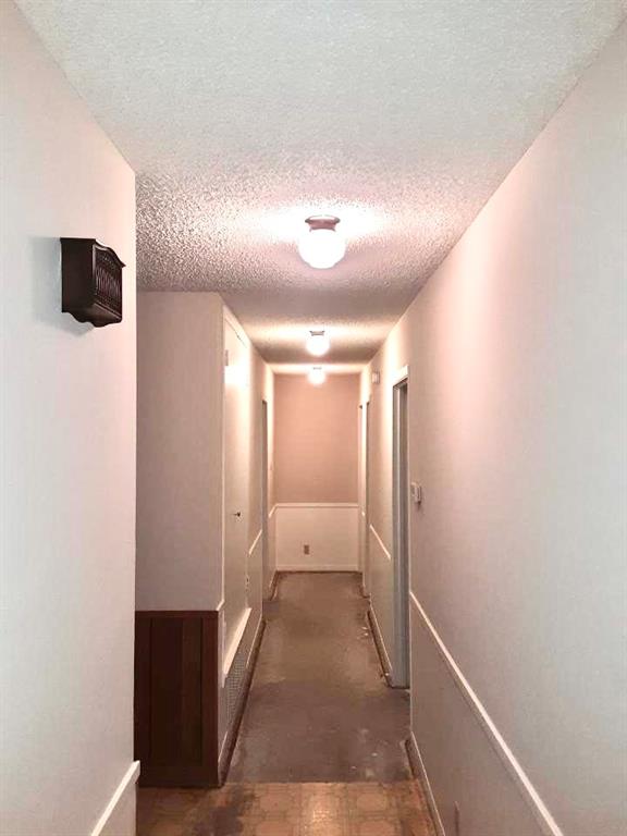 10495 Fm 346 Street West Flint, TX 75762 - Photo 15 of 19 a view of a hallway