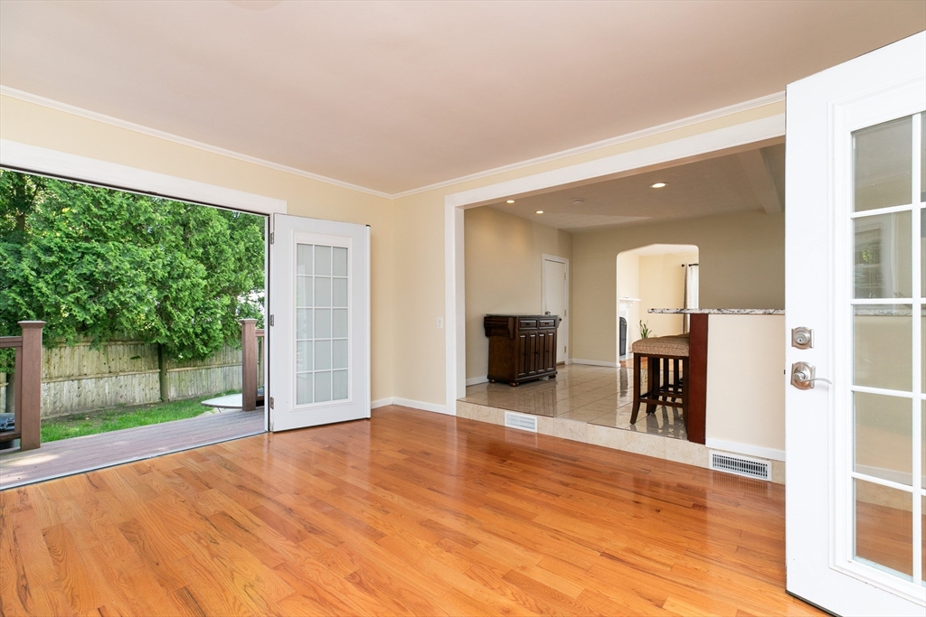 22 Bradford Road Hamilton, MA 01982 - Photo 8 of 21 Gallery Image 8