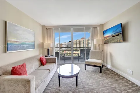 $109,000 | 2670 East Sunrise Boulevard, Unit 1117, Fort Lauderdale, FL 33304