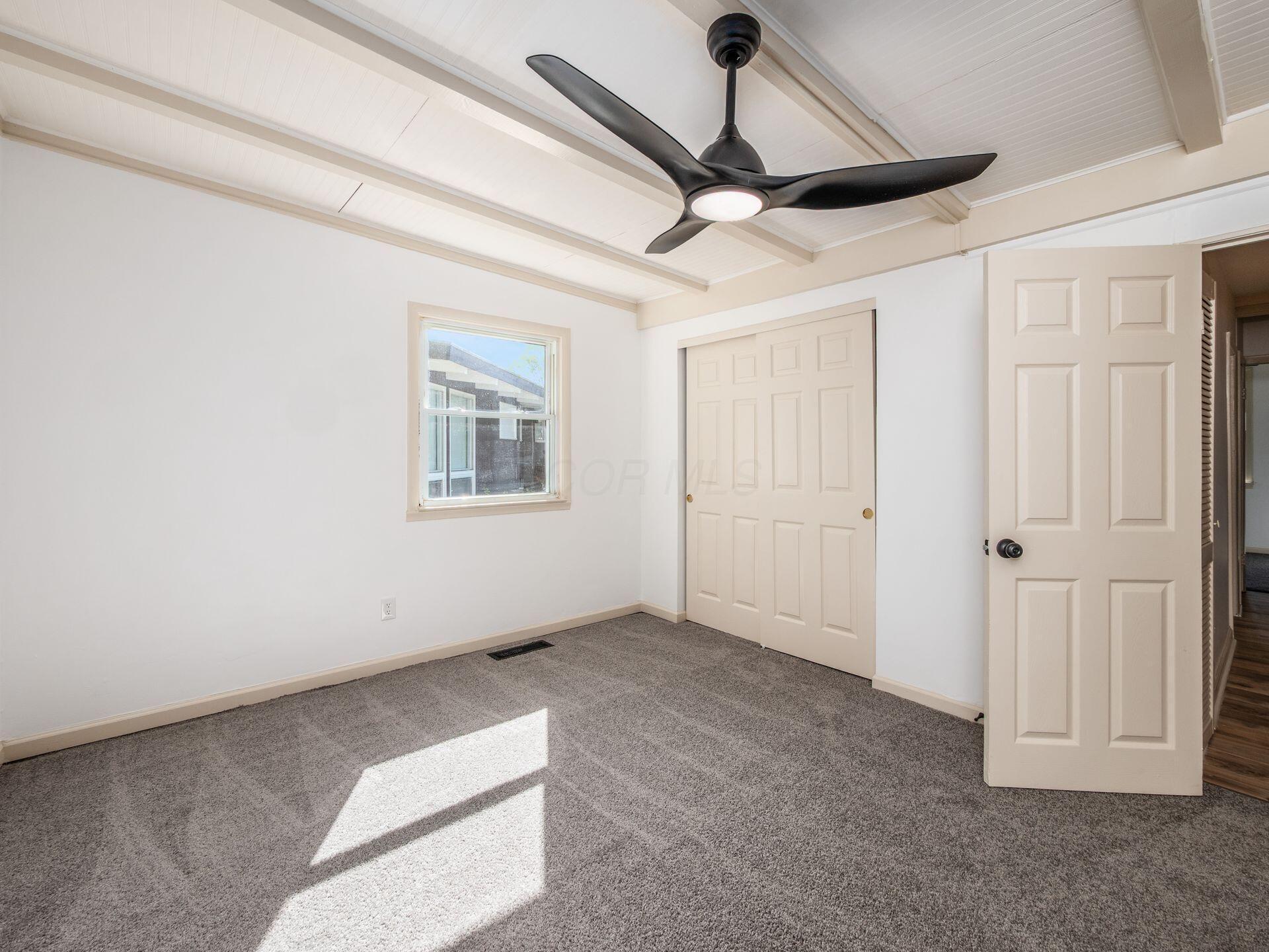 2458 Edgevale Road Columbus, OH 43221 - Photo 27 of 34