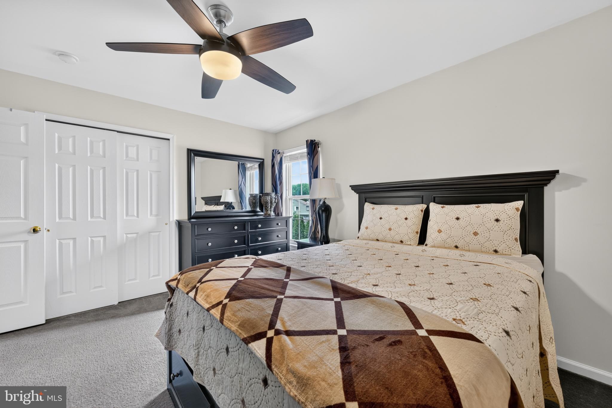 16 Amesbury Road Levittown, PA 19054 - Photo 29 of 57
