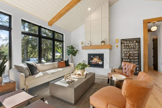 $1,750,000 | 2040 Edgcumbe Road, St. Paul, MN 55116