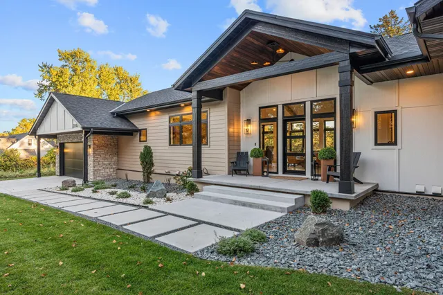 $1,750,000 | 2040 Edgcumbe Road, St. Paul, MN 55116