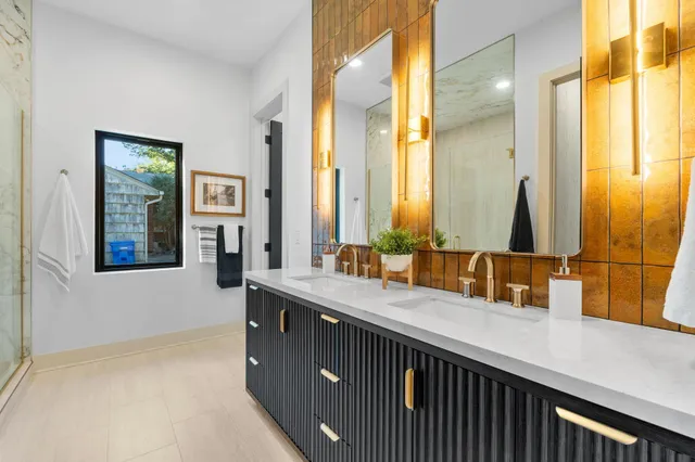 $1,750,000 | 2040 Edgcumbe Road, St. Paul, MN 55116