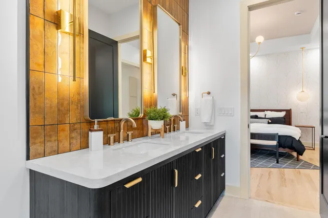 $1,750,000 | 2040 Edgcumbe Road, St. Paul, MN 55116