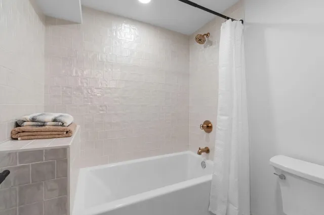 $1,750,000 | 2040 Edgcumbe Road, St. Paul, MN 55116