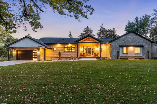 $1,750,000 | 2040 Edgcumbe Road, St. Paul, MN 55116