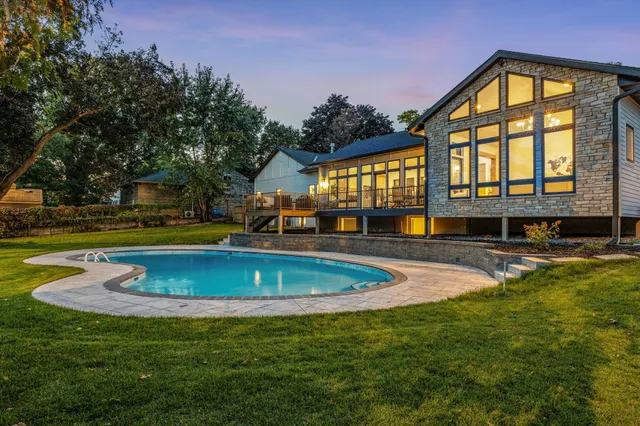 $1,750,000 | 2040 Edgcumbe Road, St. Paul, MN 55116