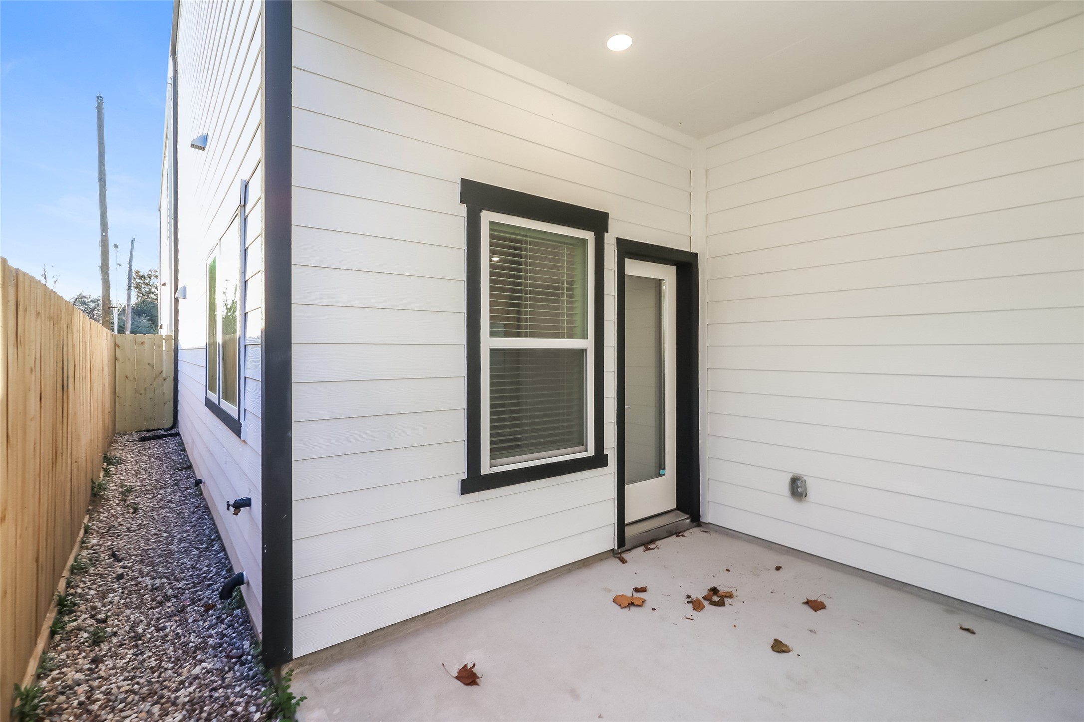 9910 Clark Road, Unit B Houston, TX 77076 - Photo 15 of 15