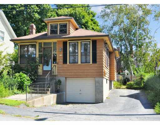 78 Bay Road Barrington, RI 02806 - Photo 1 of 12 Exterior Front.