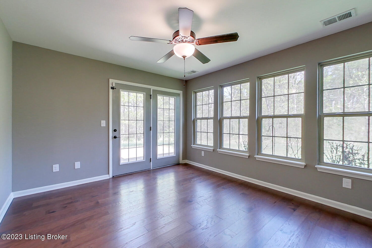 6551 Renate Road Louisville, KY 40291 - Photo 14 of 29 Sunroom/Florida Room