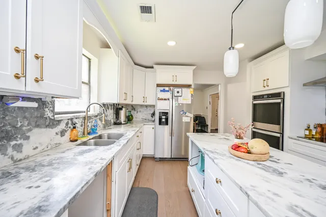 $659,000 | 11811 Braesridge Drive, Houston, TX 77071