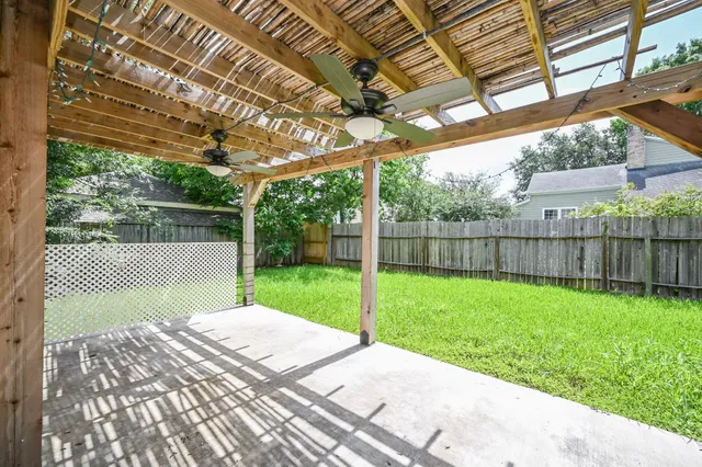 $659,000 | 11811 Braesridge Drive, Houston, TX 77071