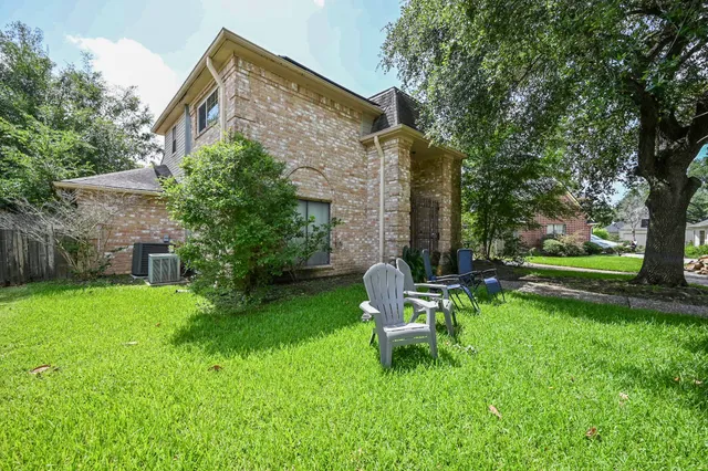 $659,000 | 11811 Braesridge Drive, Houston, TX 77071