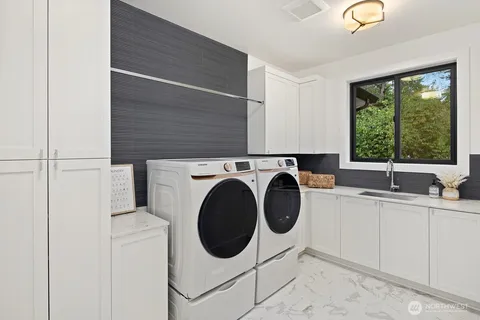 $4,599,990 | 4216 83rd Avenue Southeast, Mercer Island, WA 98040