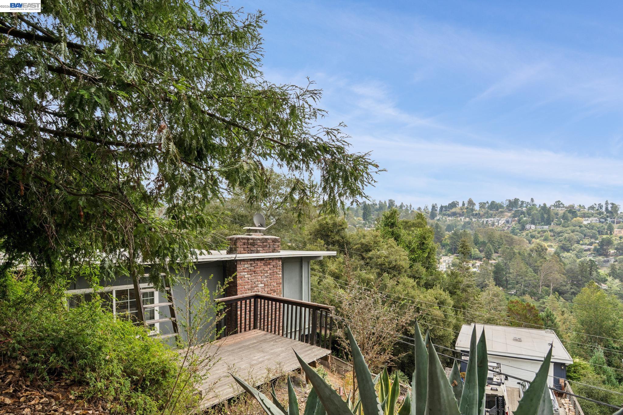 6151 Valley View Road Oakland, CA 94611 - Photo 36 of 37 Gallery Image 36