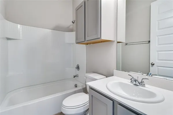 $2,150 | 1319 Beach Boulevard, Sherman, TX 75090