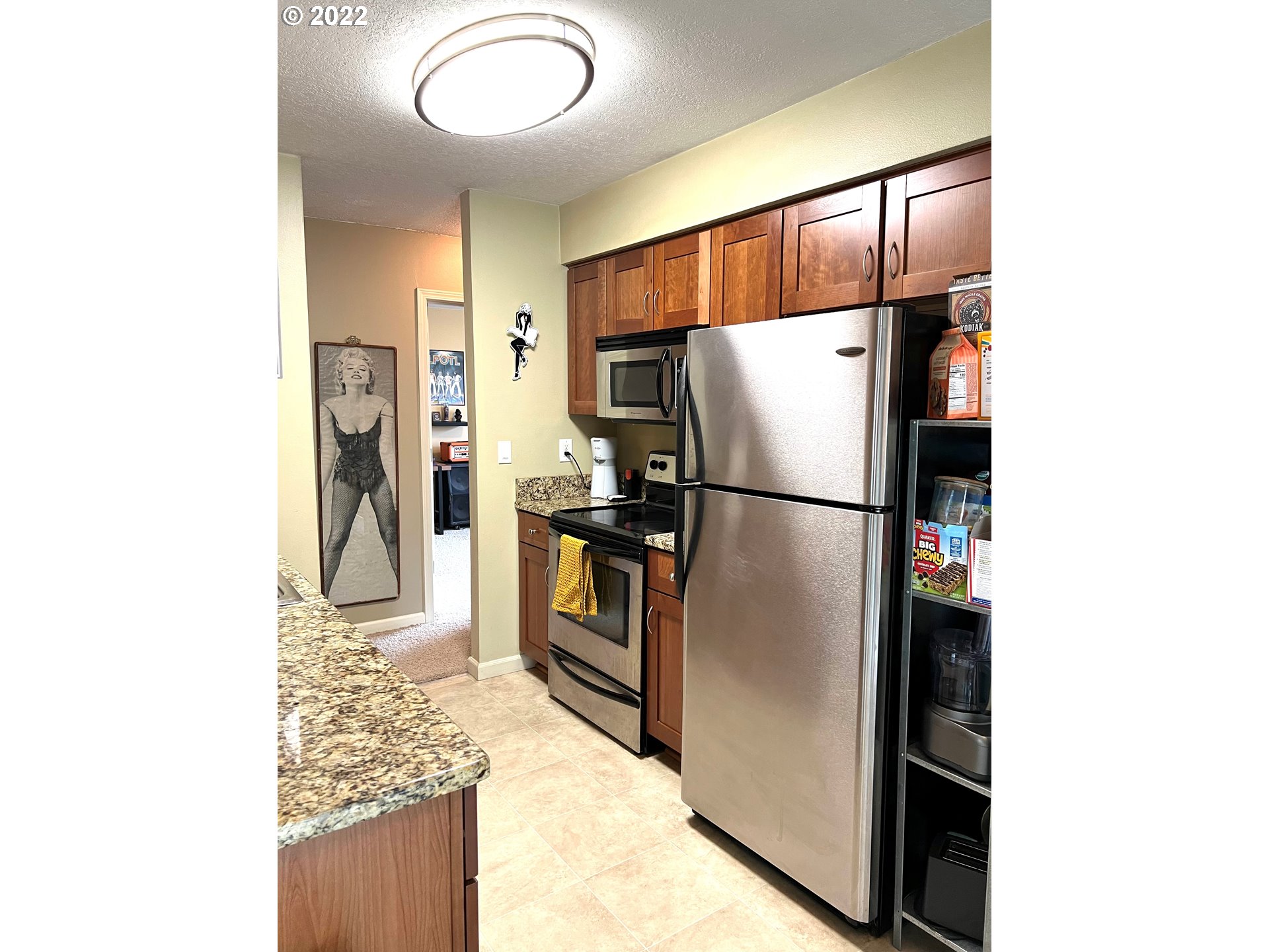 2531 Southwest Spring Garden Street, Unit 14 Portland, OR 97219 - Photo 9 of 23 Gallery Image 9